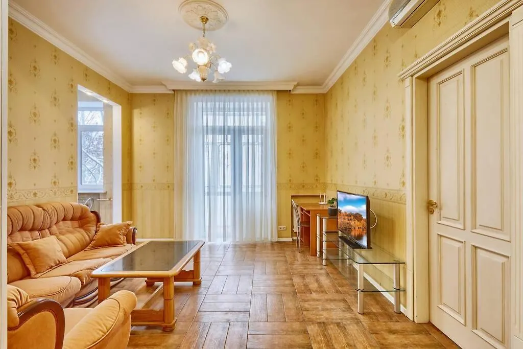 Apartment Near Bessarabsky Square Kiev